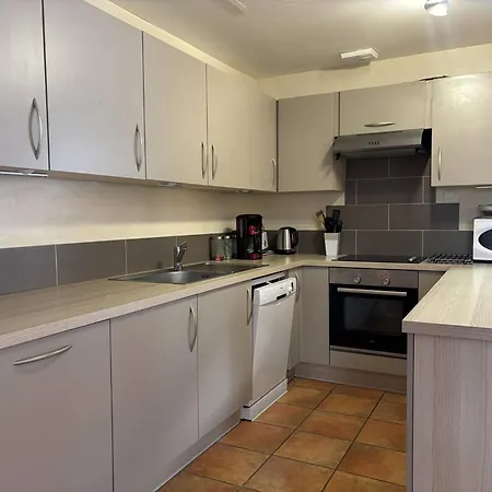 Maison Spacieuse Et Fonctionnelle - 5 Chambres, Terrasse, Parking Prive - Fr-1-548-27 Nyaraló Villard-de-Lans